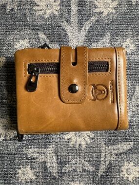 Bullcaptain Tan Leather Compact Zip Wallet with Key Ring